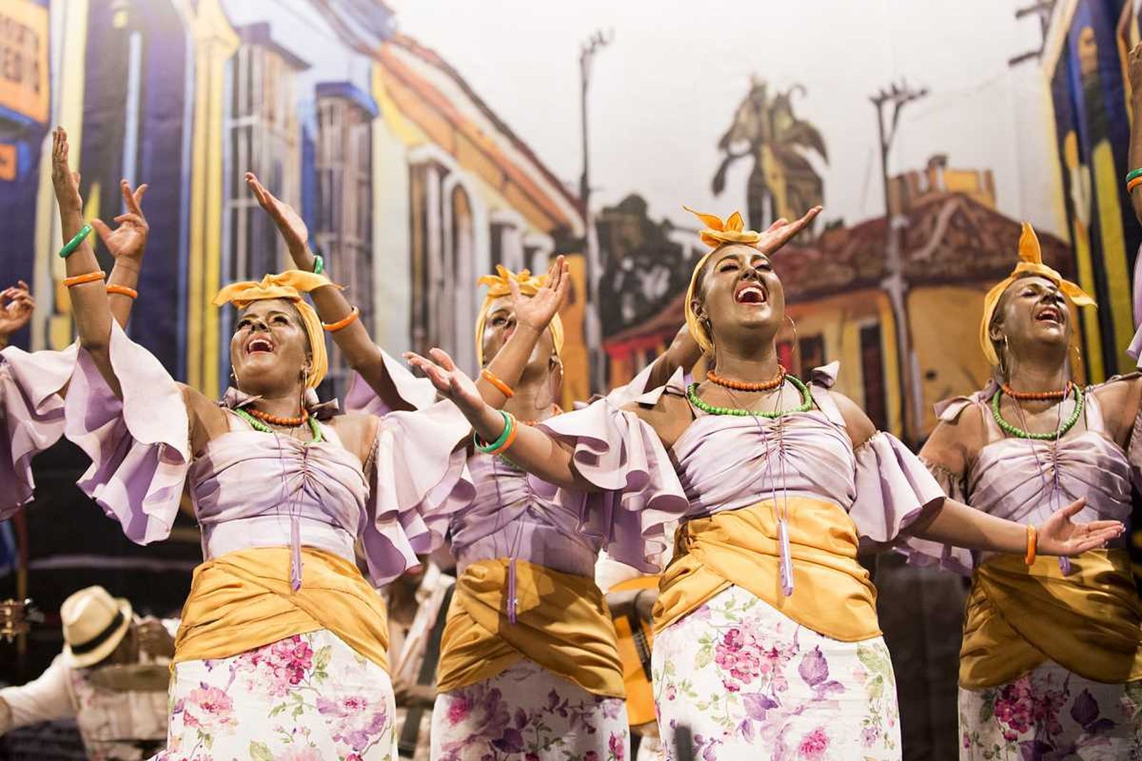 Las imágenes de la decimonovena función clasificatoria