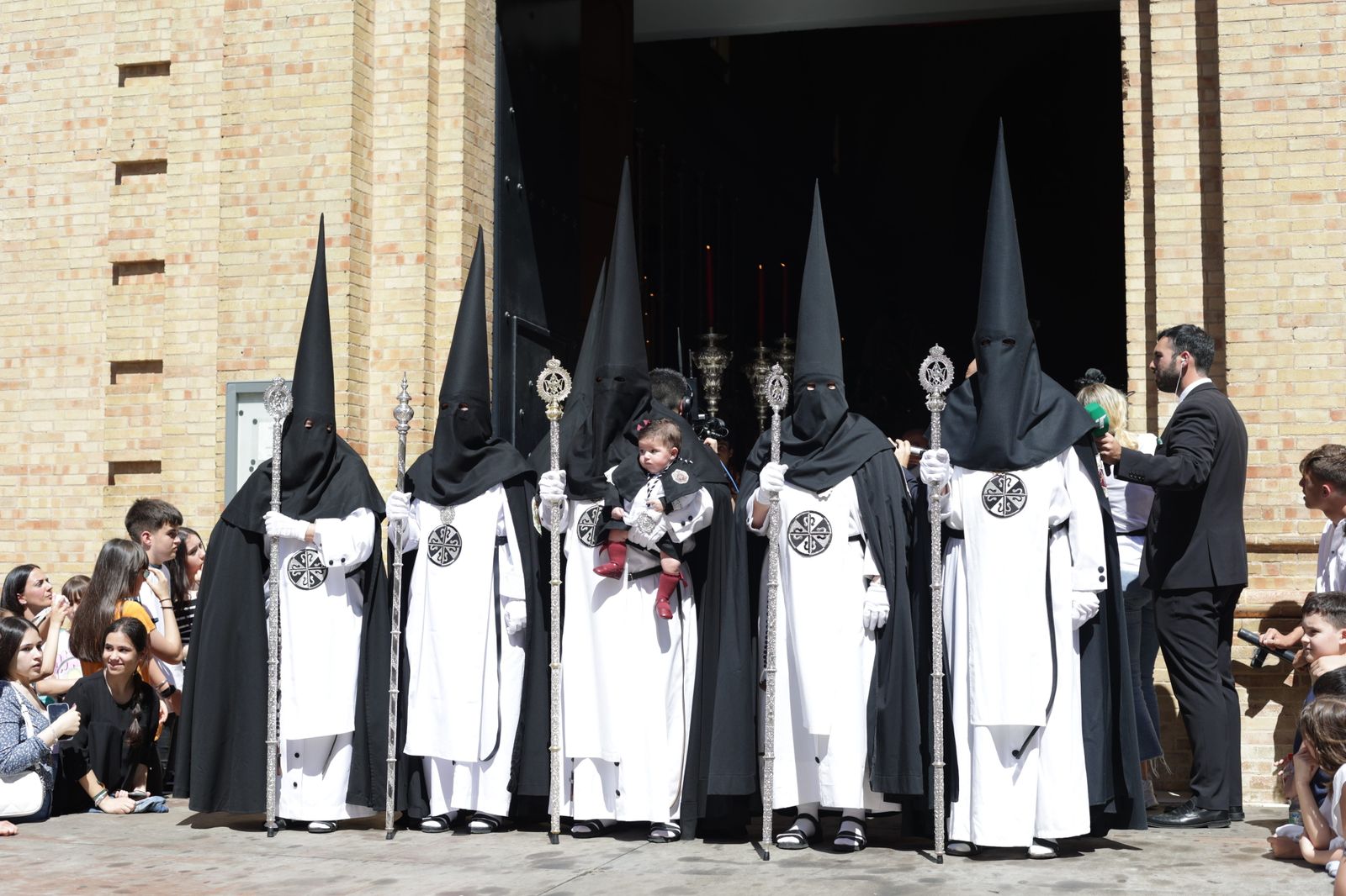 Domingo de Ramos: La Sagrada Cena en Huelva, en imágenes