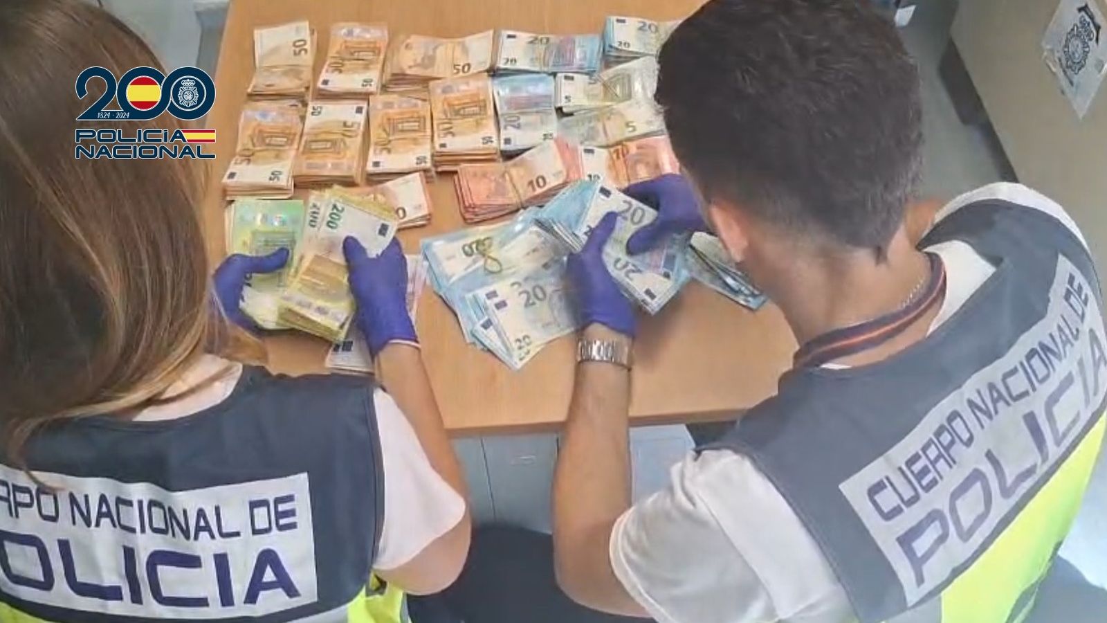 El dinero recuperado por la Policía