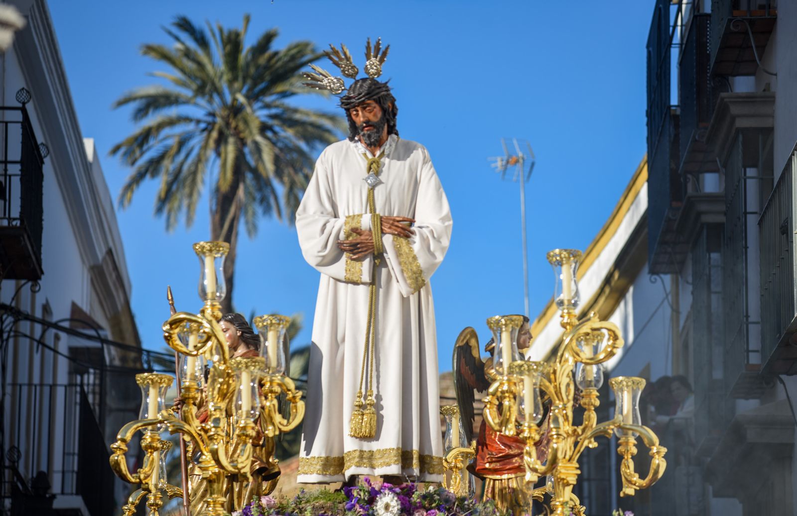 El traslado del Señor de la Sangre a la Catedral para el Vía Crucis de las Cofradías, en imágenes