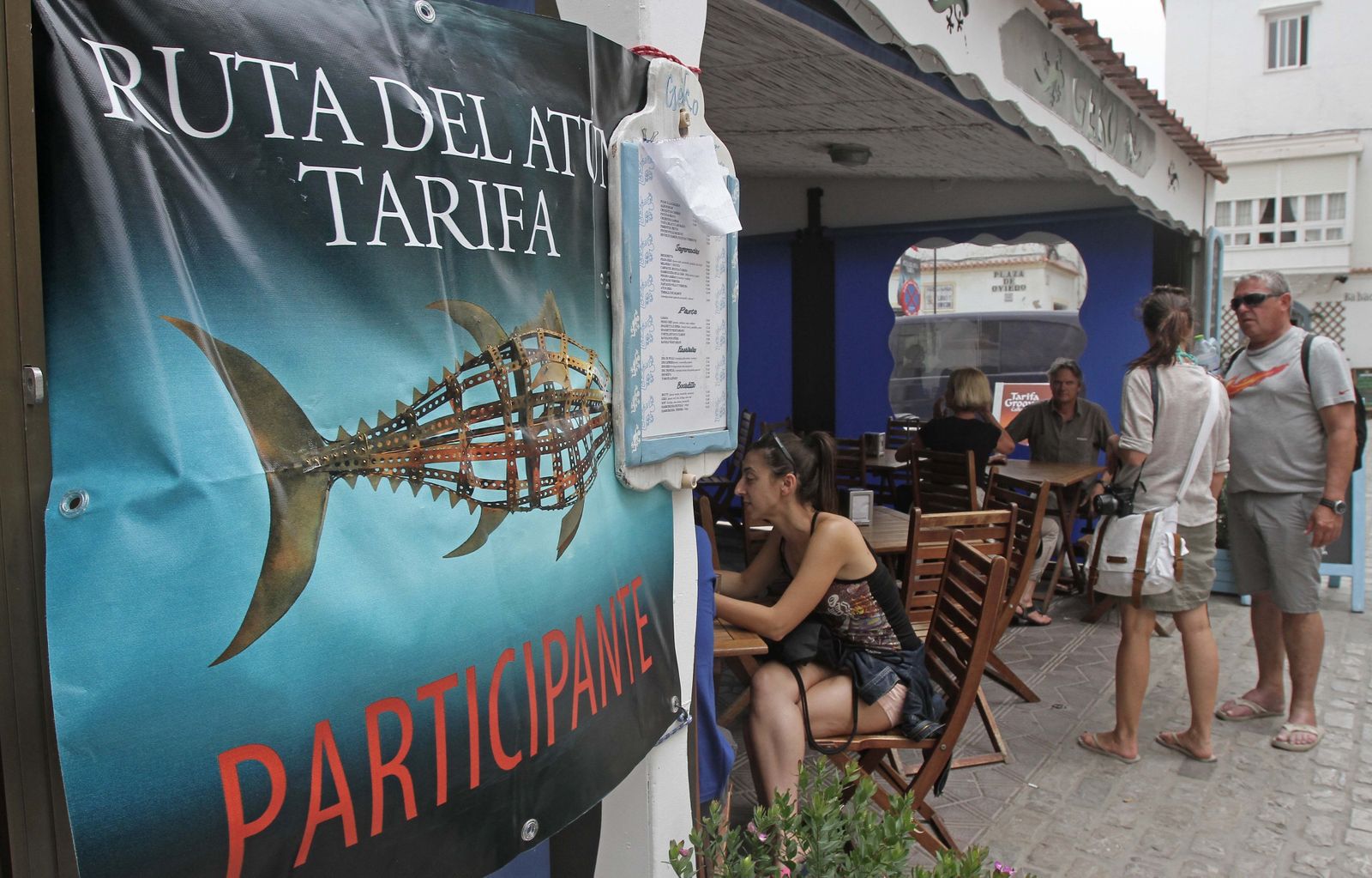 El cartel distintivo de uno de los restaurantes de Tarifa participantes en una de sus últimas rutas del atún.