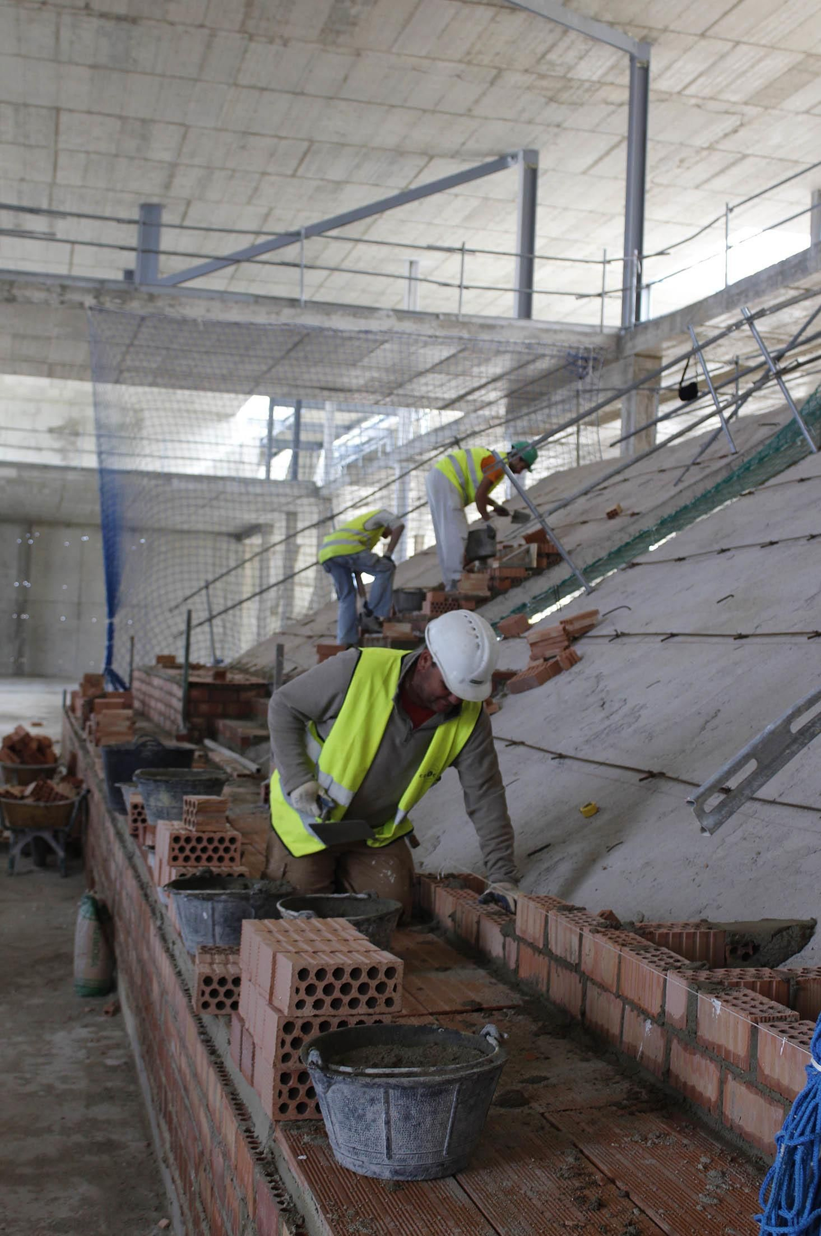 Las obras del edificio de la lonja pesquera, en imágenes