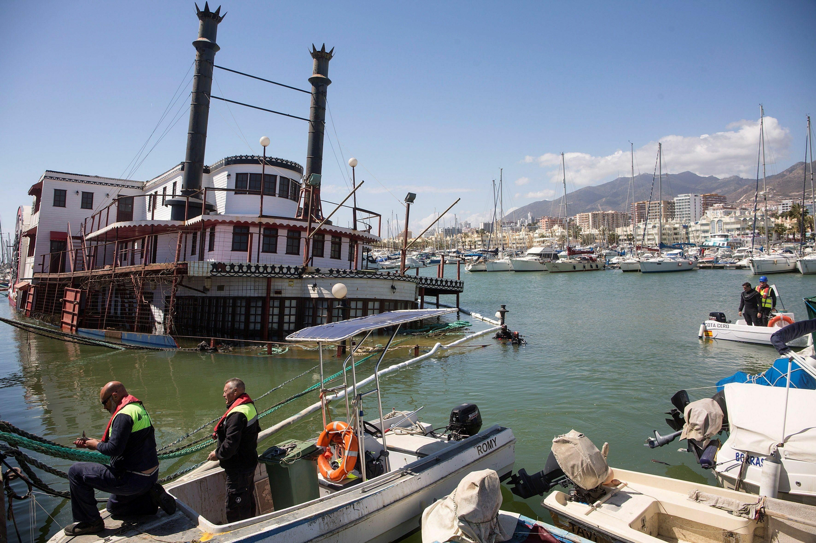 Fotos del hundimiento del barco 'Willow'