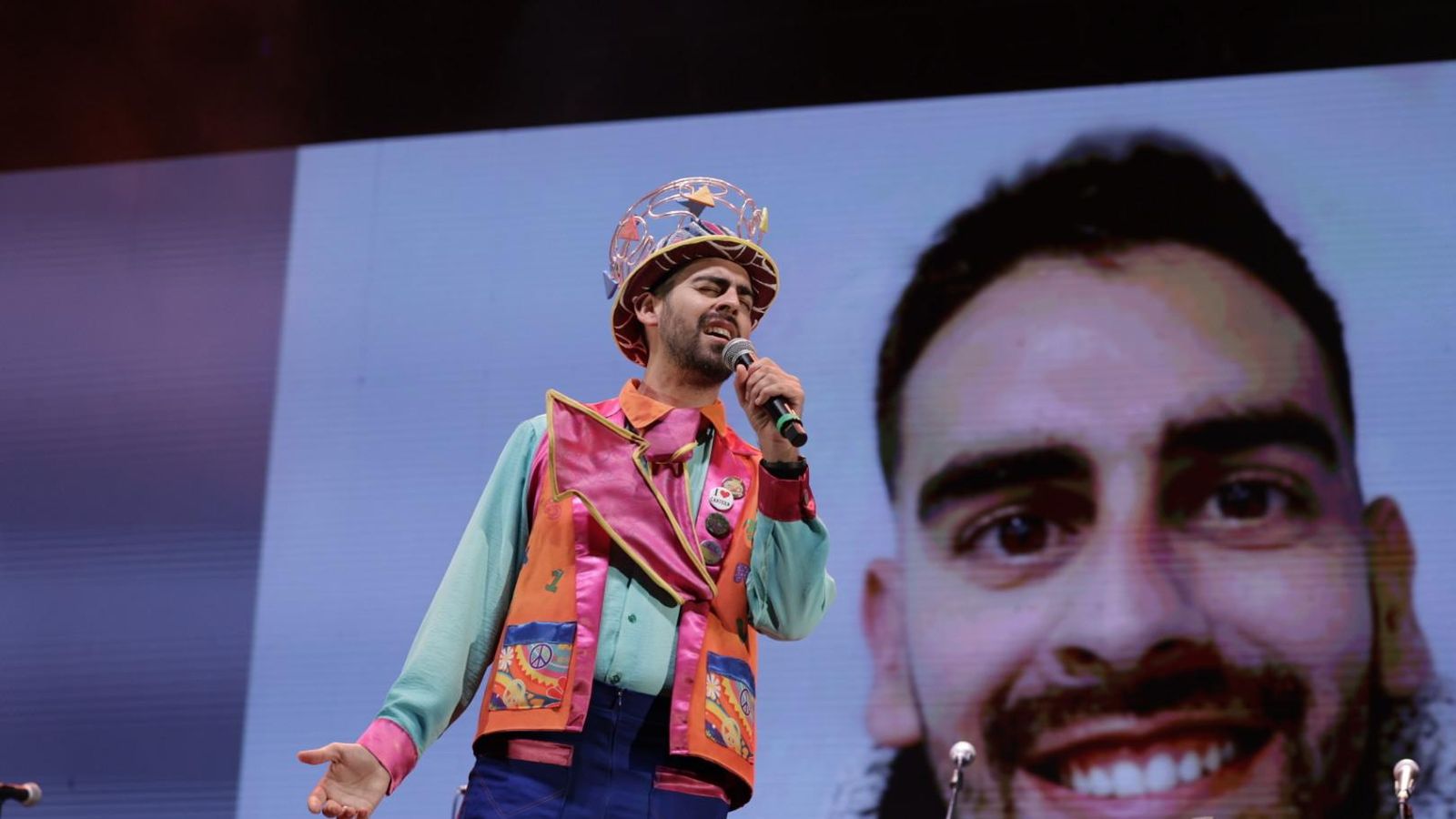 Búscate entre las mejores imágenes de la quema del dios Momo