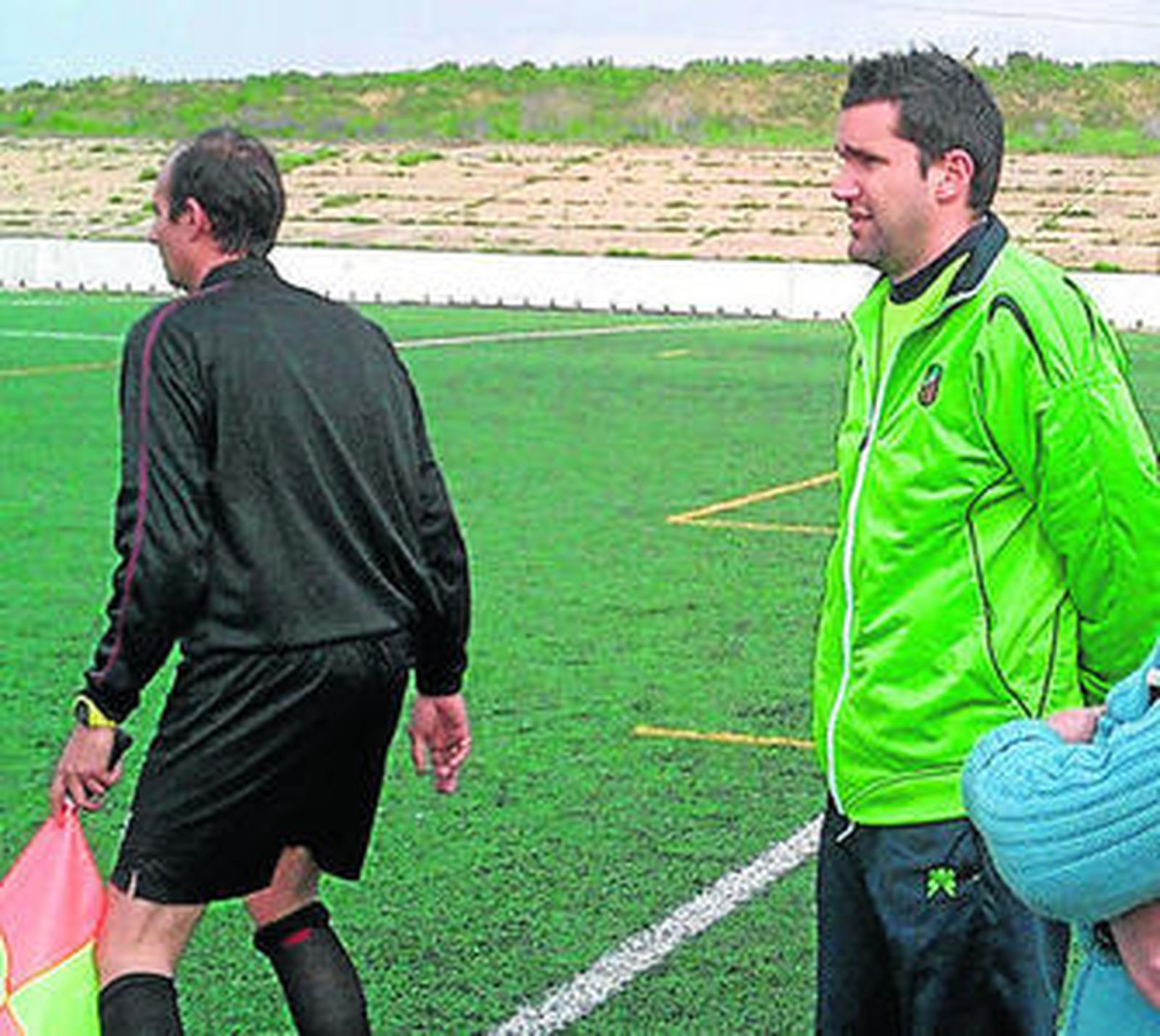 Juan Carlos Camacho no podrá dirigir al Valdelamusa desde el banquillo.