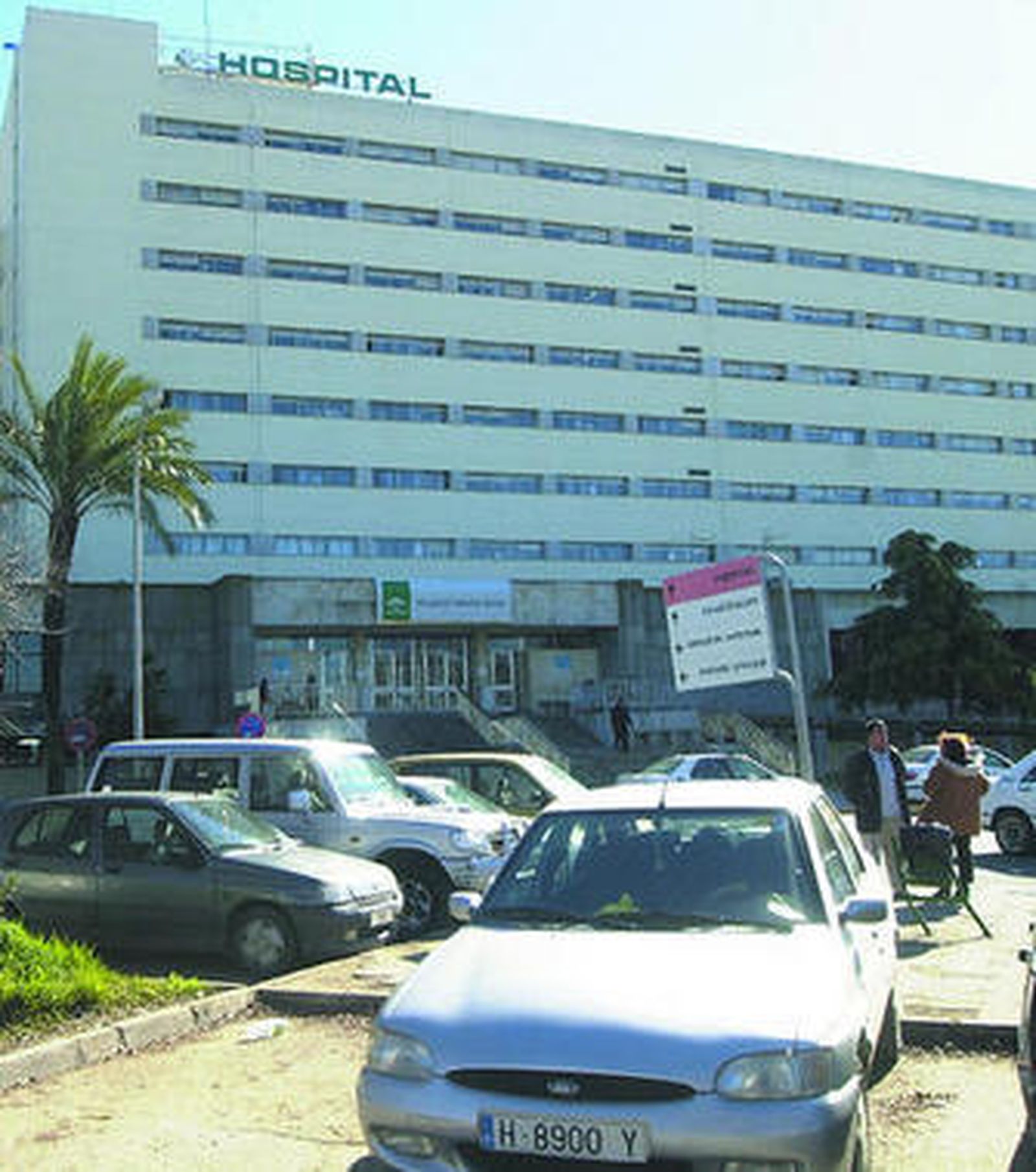 Fachada del hospital Infanta Elena.