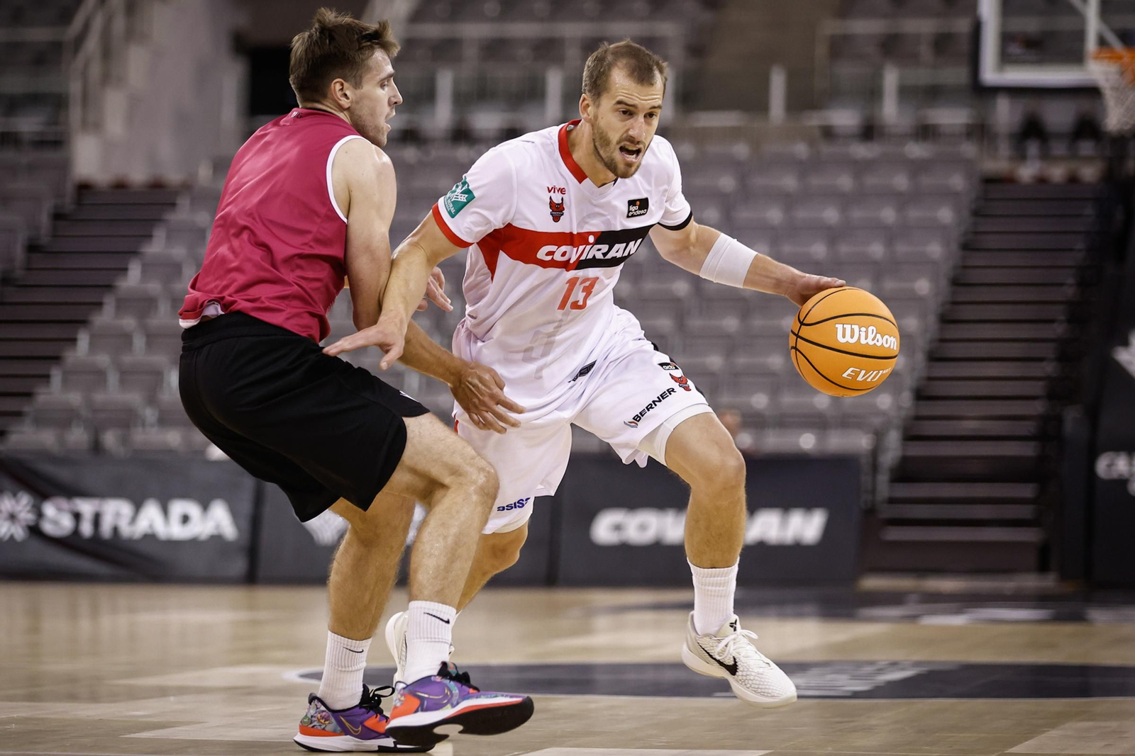 Matt Thomas fue el máximo anotador del Covirán Granada.