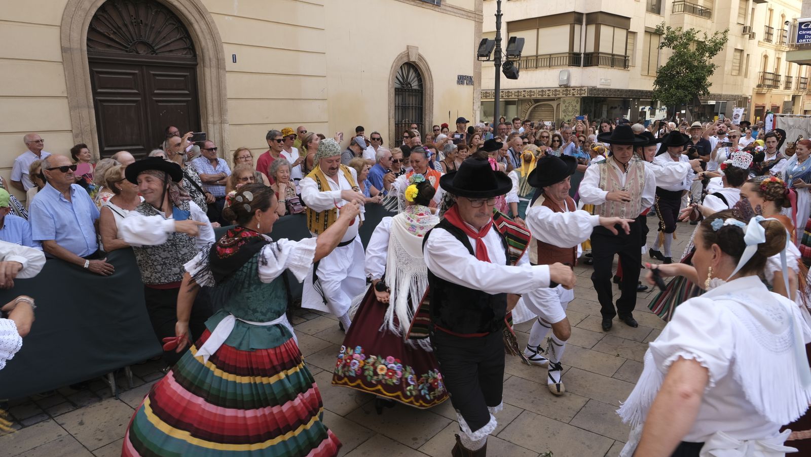 La ofrenda a la Virgen del Mar en imágenes