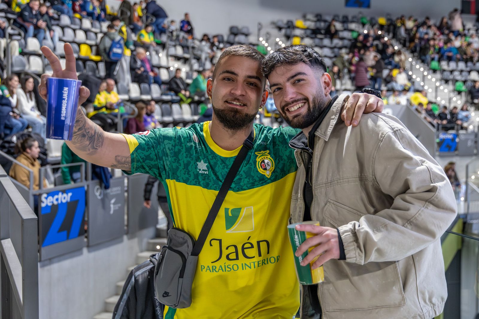 Las mejores imágenes del espectacular encuentro entre Jaén Paraíso Interior FS y Barça (3-3)