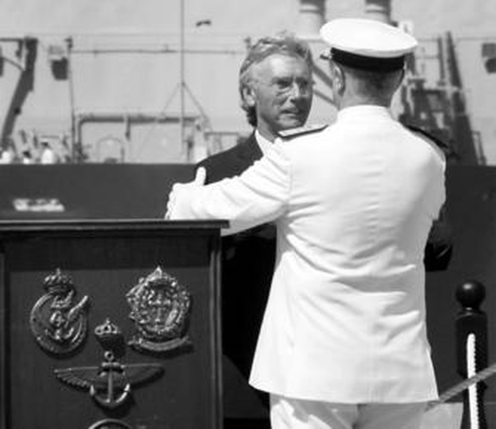 Fernando Gago, ayer durante la toma de posesión del nuevo almirante de la Flota.