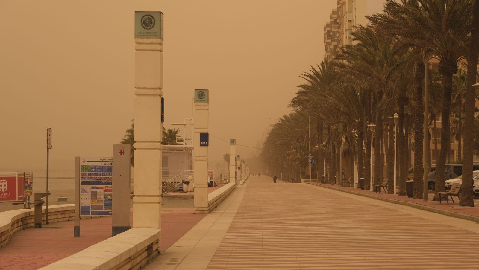 Fotogalería de la tormenta de arena y polvo en Almería