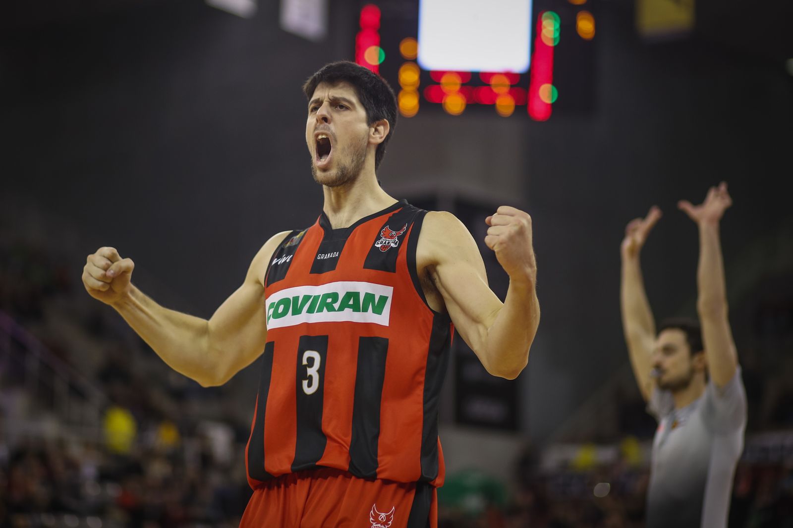 El alero granadino espera poder jugar el sábado ante Orense.