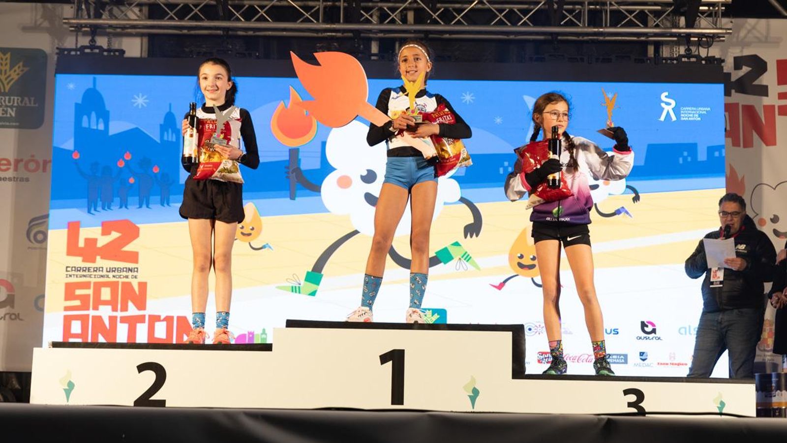 En imágenes: más de 1700 participantes en la Carrera Infantil de San Antón