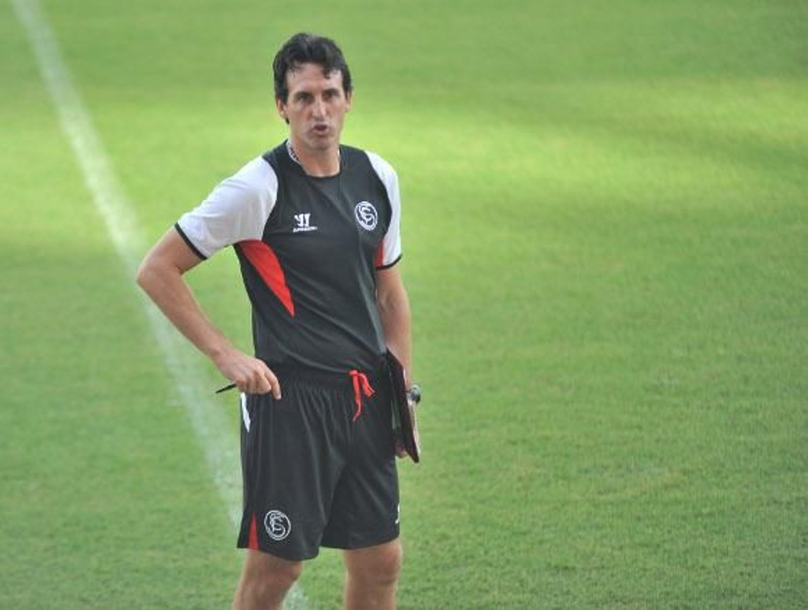 Emery: "Necesitamos puntos para encontrar el camimo"