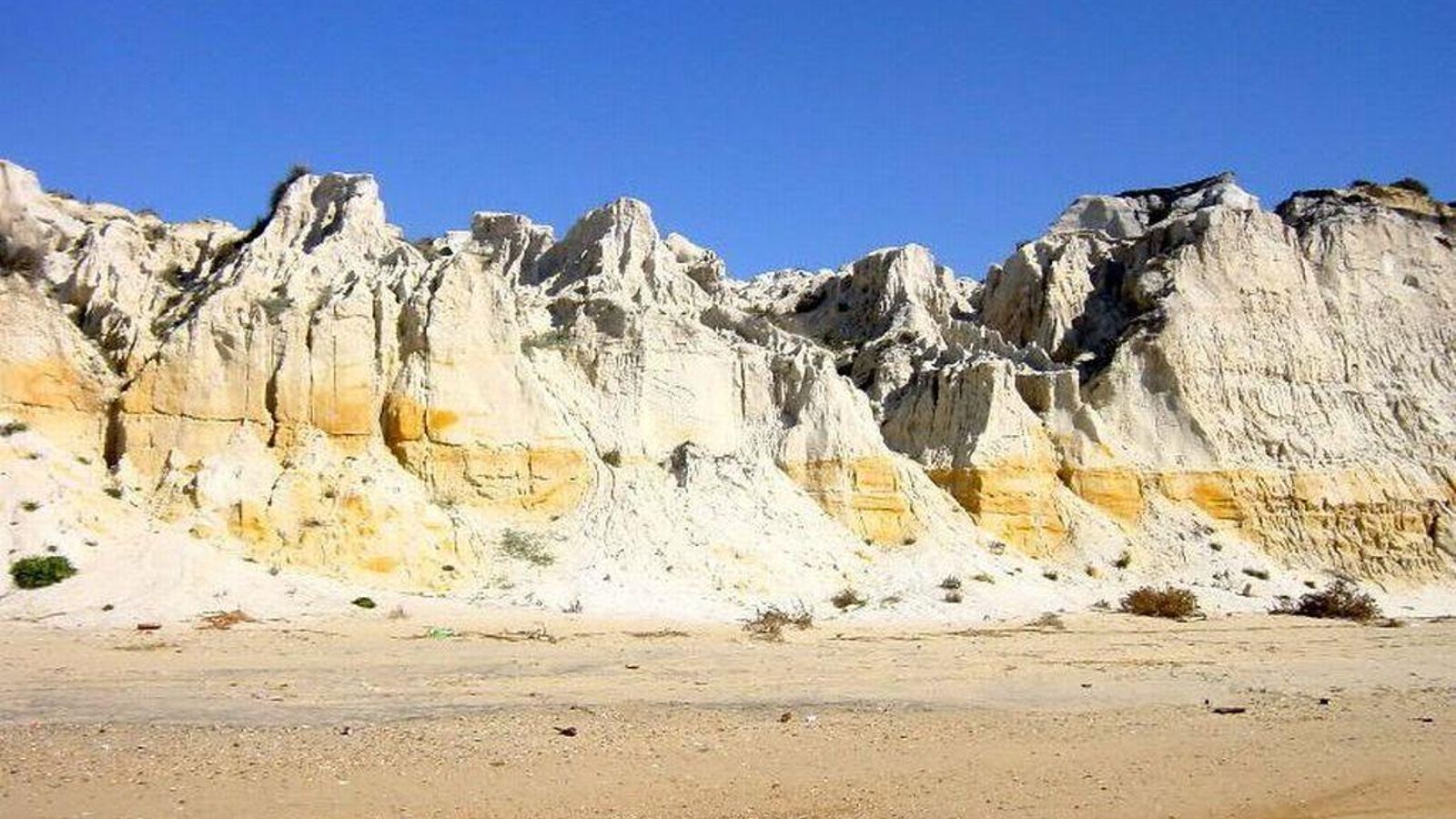 Acantilado del Asperillo, en Huelva.