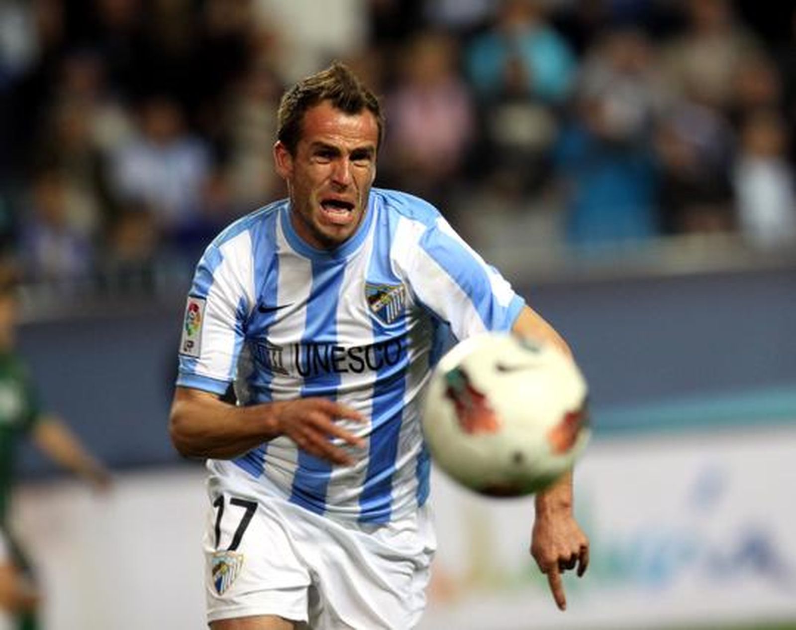 El Betis vence al Málaga en La Rosaleda (0-2). / Migue Fernández