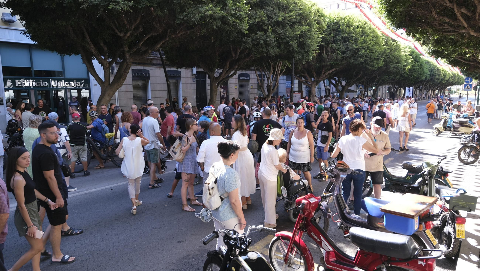 Exposición de Motos Antiguas de la Feria de Almería, en imágenes