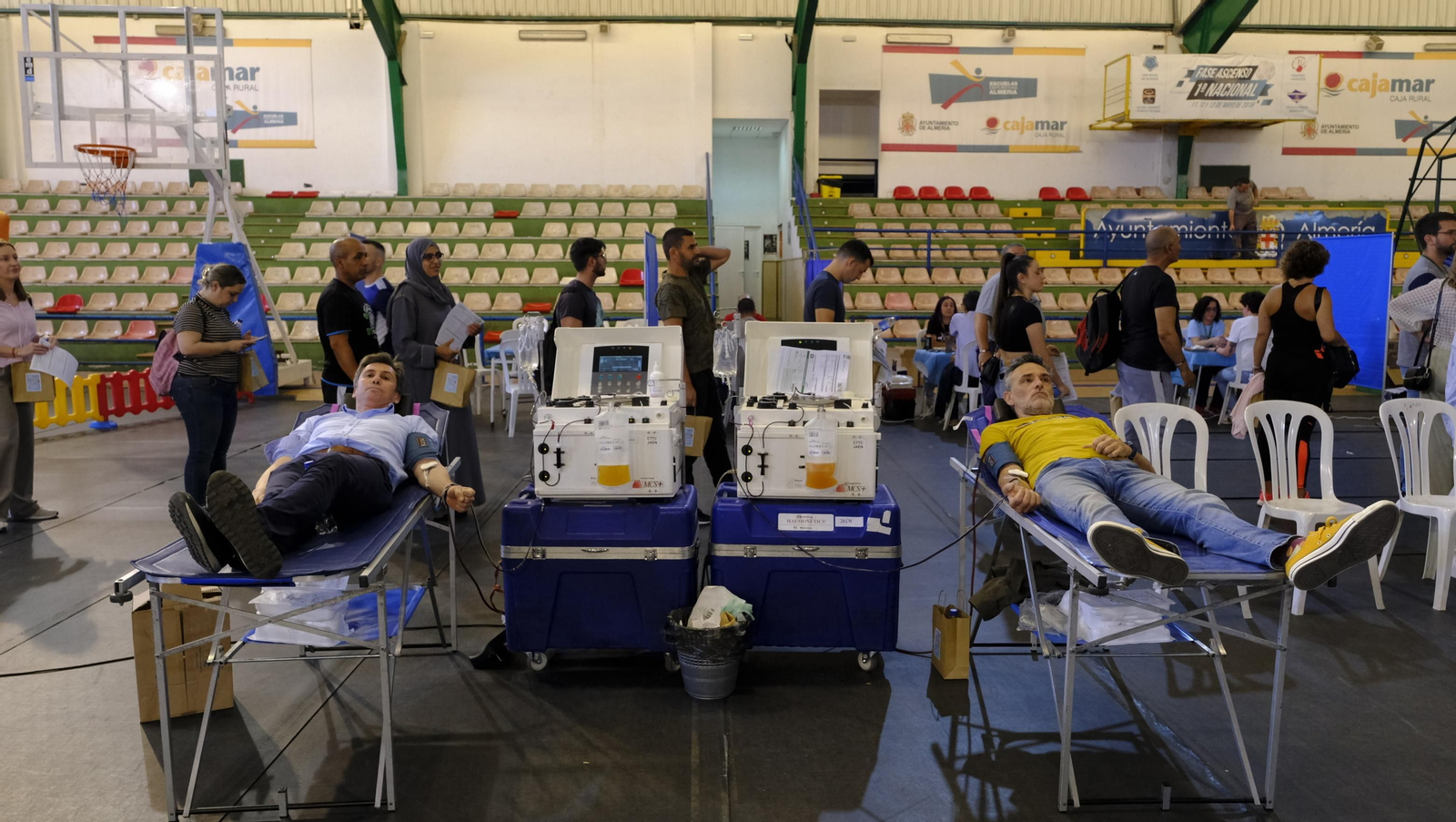 Imágenes de la donación colectiva de sangre y plasma en el Pabellón Rafael Florido