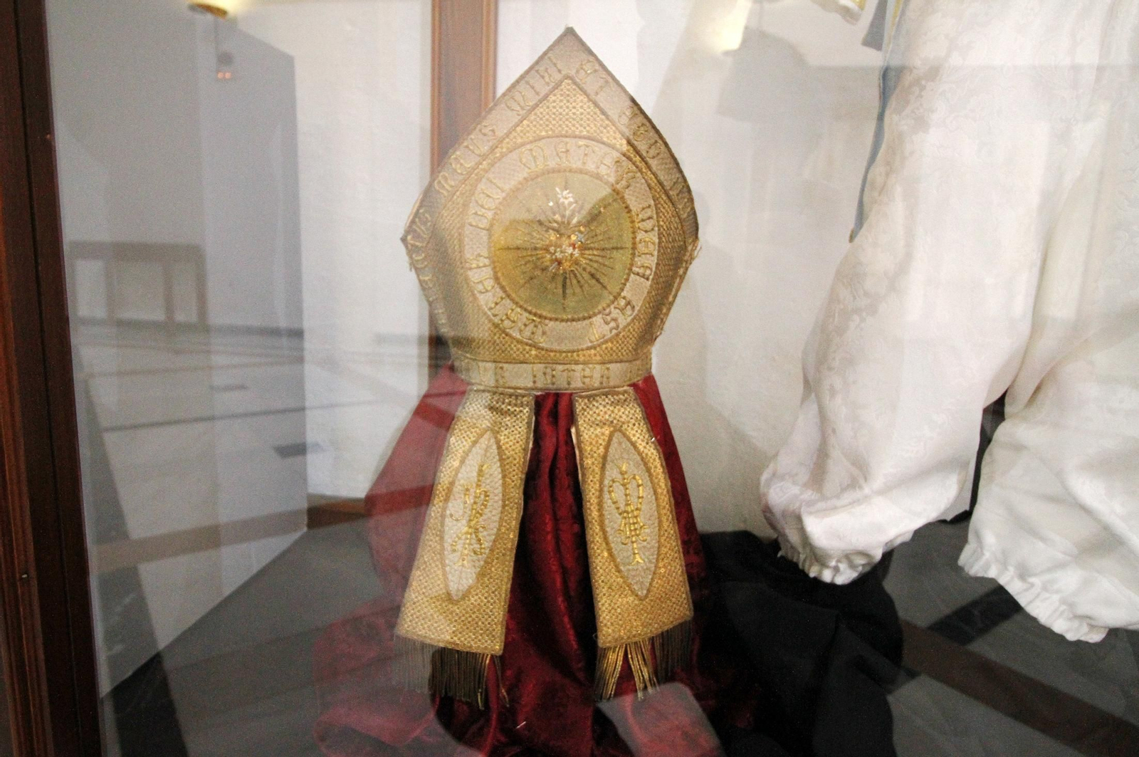 La inauguración de la exposición 'Arcipreste de Huelva, San Manuel González', en imágenes