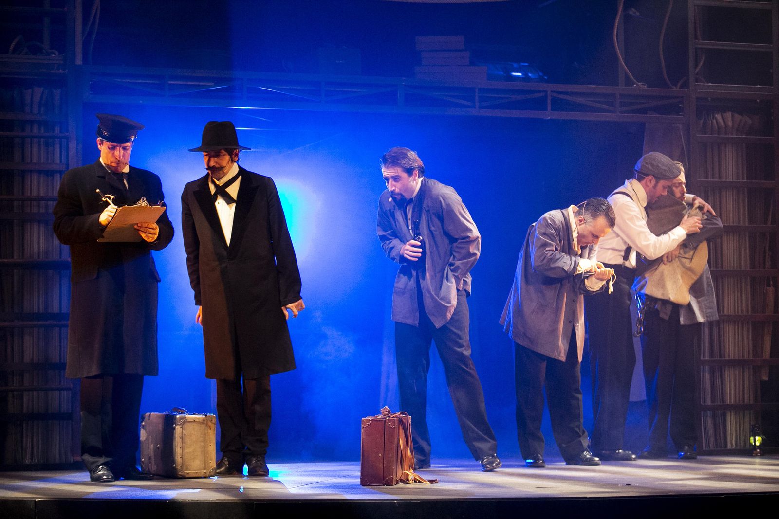 Una escena de la nueva obra de Peris-Mencheta y la compañía Barco Pirata.