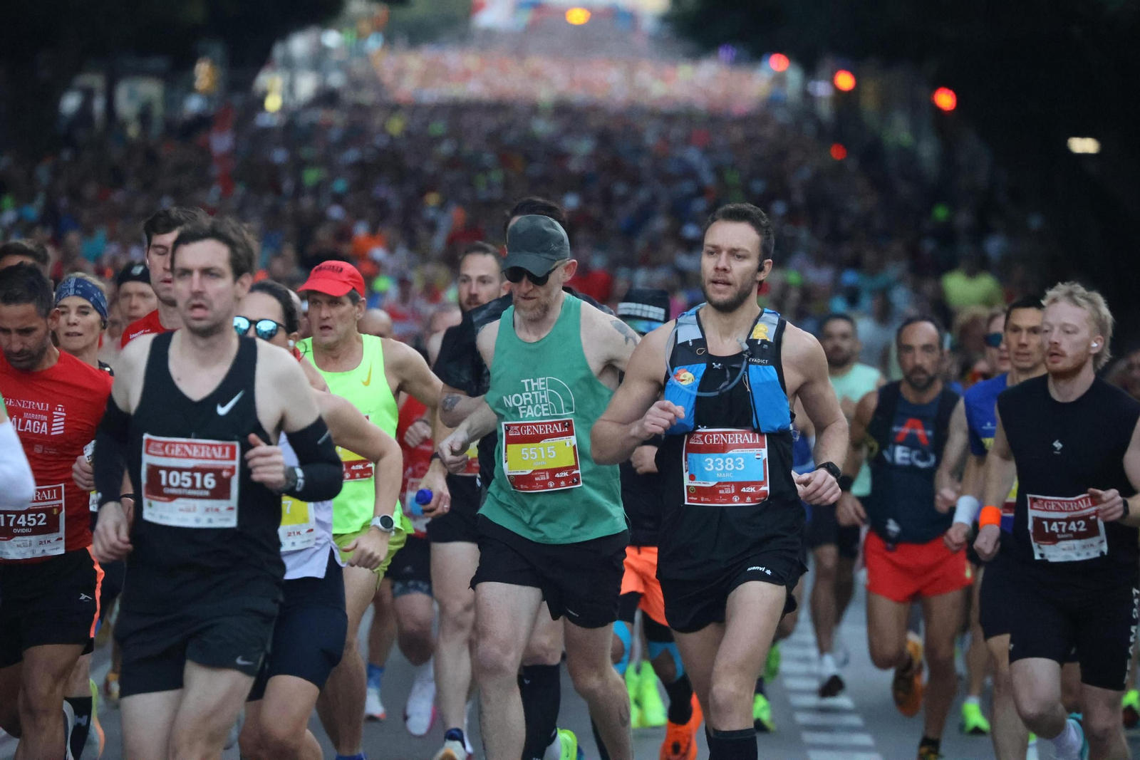 Las mejores fotos de la Maratón de Málaga 2024