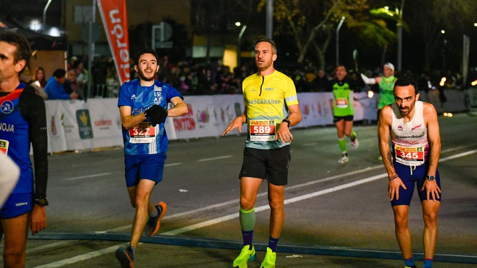 En imágenes: búscate en tu llegada a meta de la Carrera de San Antón 2025 (2)