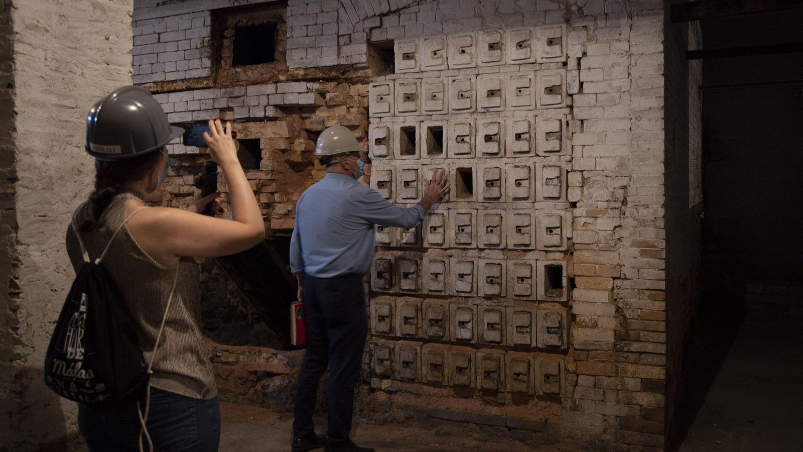 Visita a la fábrica de vidrios de la Trinidad.