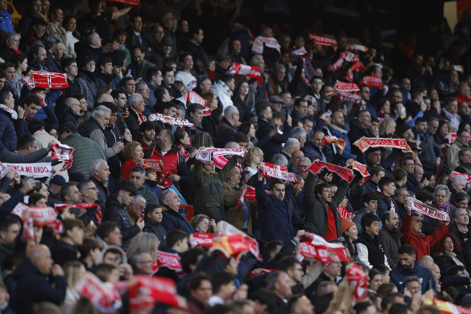 Búscate en las fotos del Sevilla-Mallorca