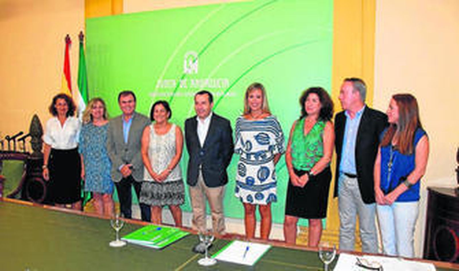 El delegado del Gobierno andaluz, José Luis Ruiz Espejo, ayer tras la reunión con los nuevos delegados.