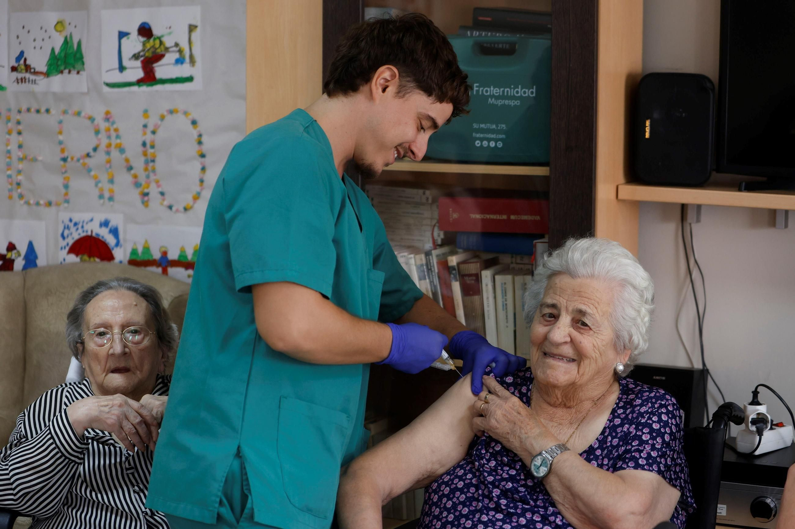 El inicio de la vacunación de la gripe y el Covid en las residencias de Córdoba, en fotos