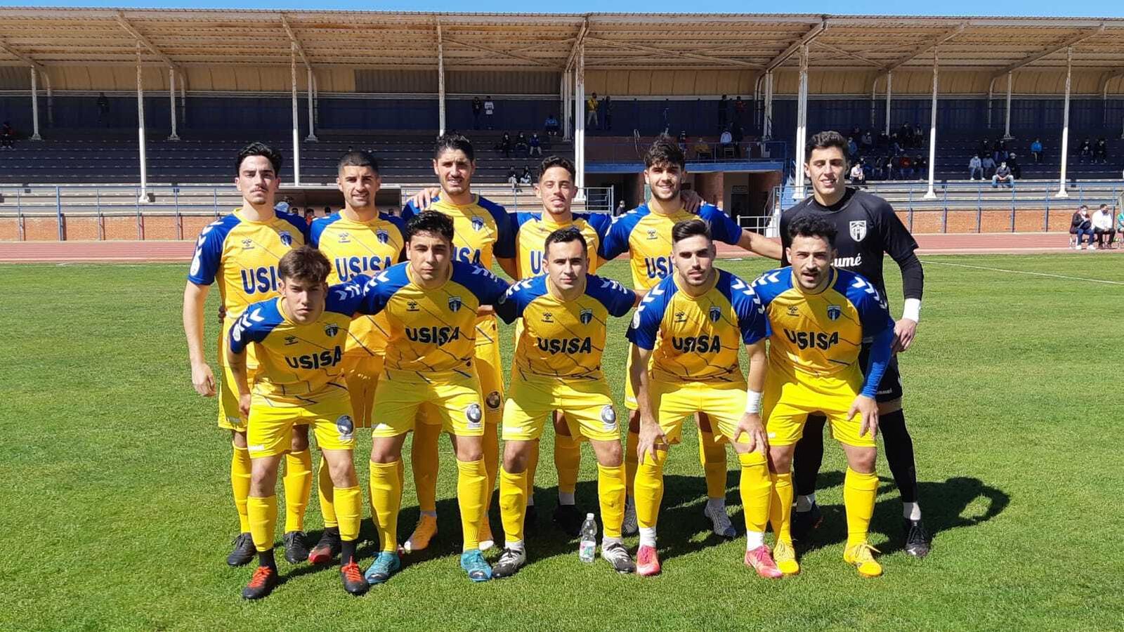 Formación inicial que presentó el Isla Cristina en su encuentro ante el Alcalá.