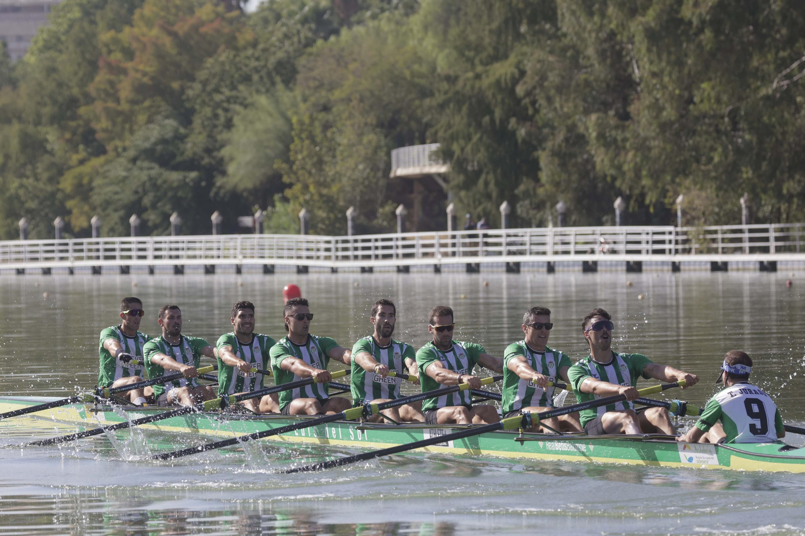 Las mejores imágenes de la Regata Sevilla-Betis