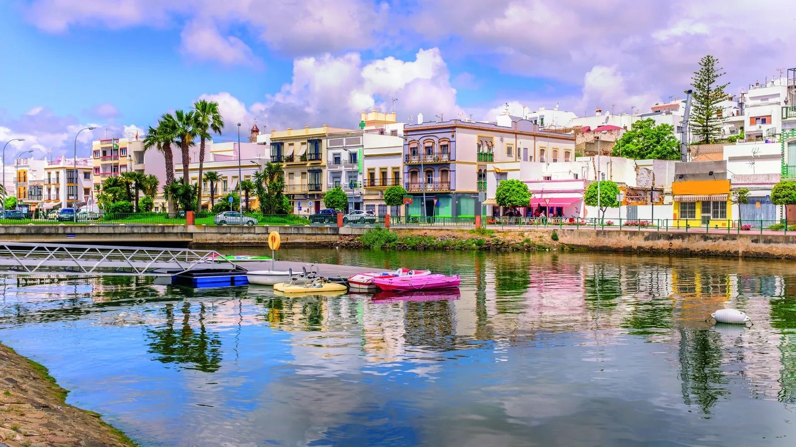 El lugar de Huelva donde España termina y comienza uno de los atardeceres más bonitos del país