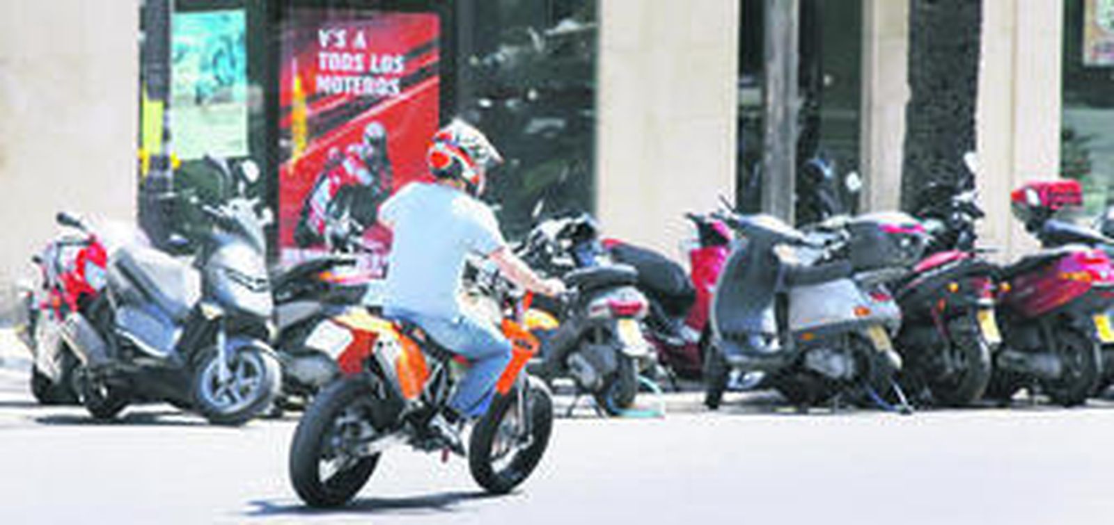 Las zonas más sensibles, como hospitales, deben aislarse del tráfico y el ruido.