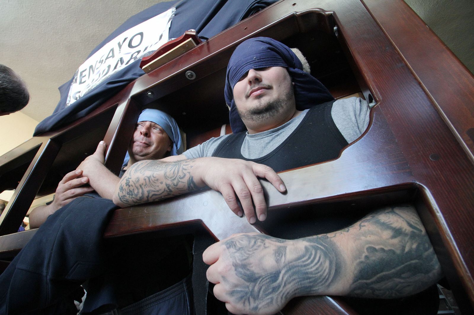 Ensayo solidario de la Hdad del Perdón, en imágenes