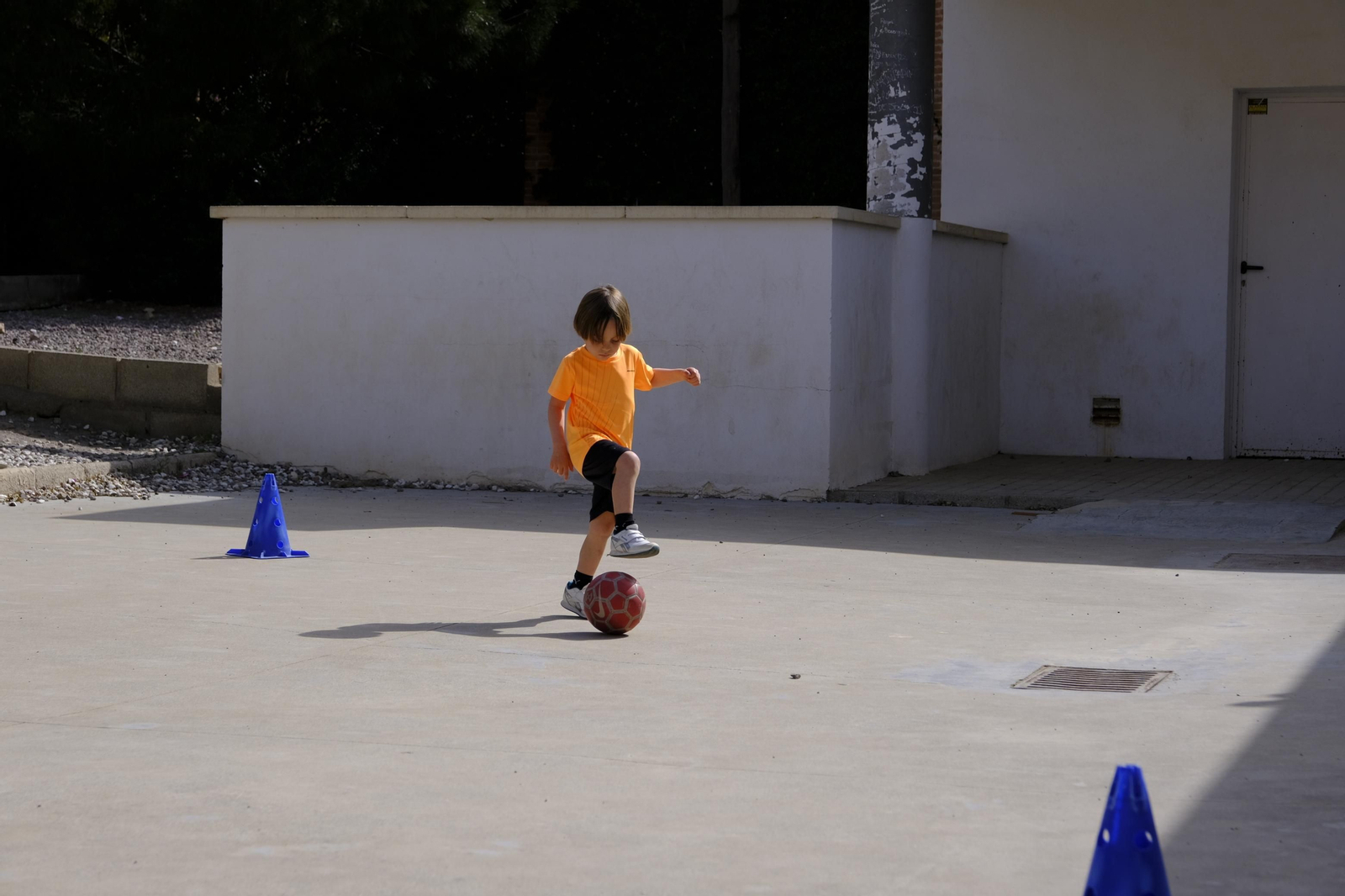 Fotogalería de los campus de Sporting Almería y Fútbol Indoor La Academia.