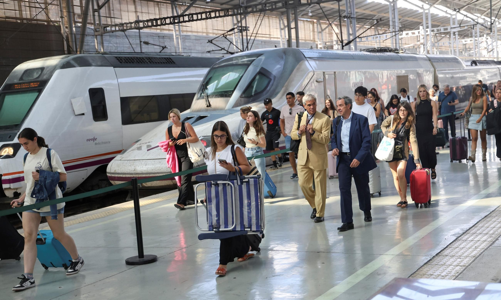Varios trenes en la estación de Málaga María Zambrano, en una imagen reciente.