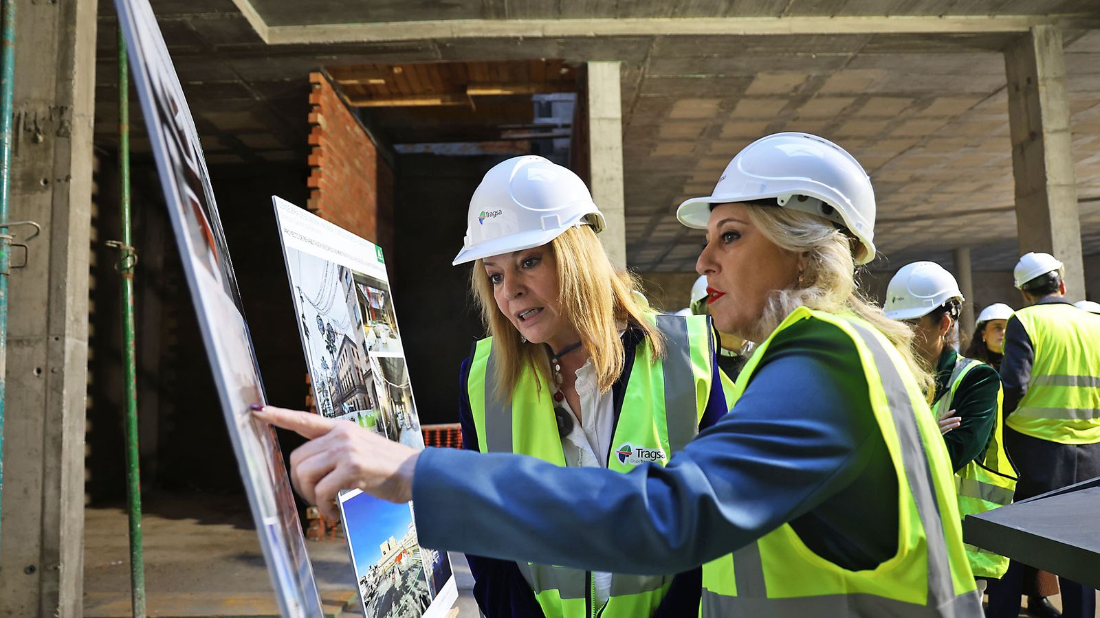 Imágenes de la visita las obras de la antigua Delegación de Hacienda