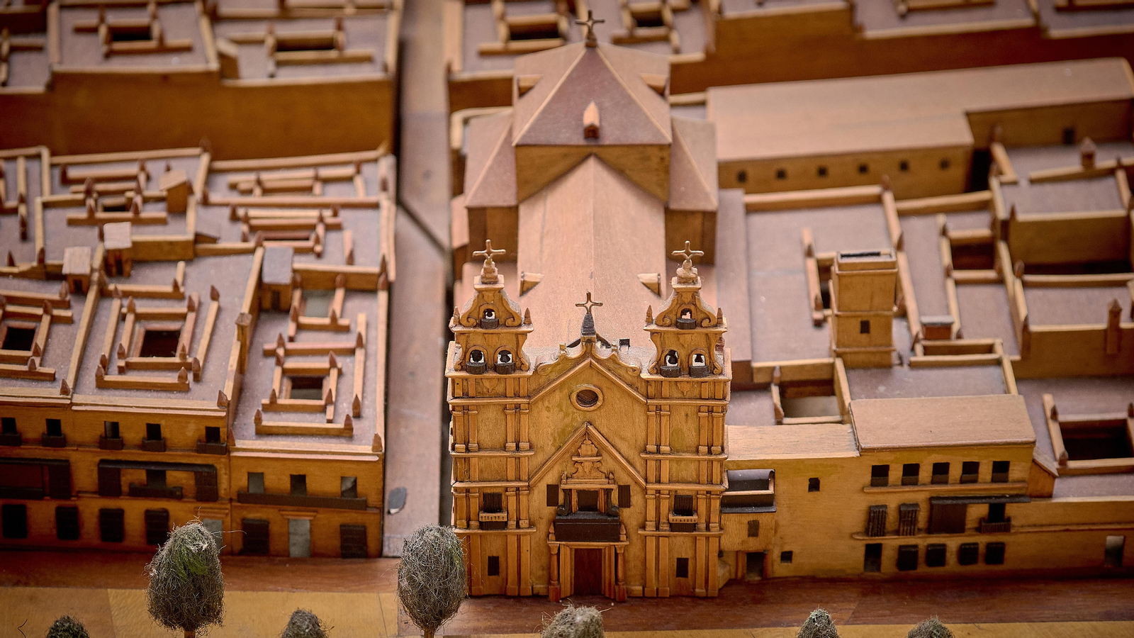 Iglesia del Carmen Maqueta de Cádiz en el Museo de Las Cortes