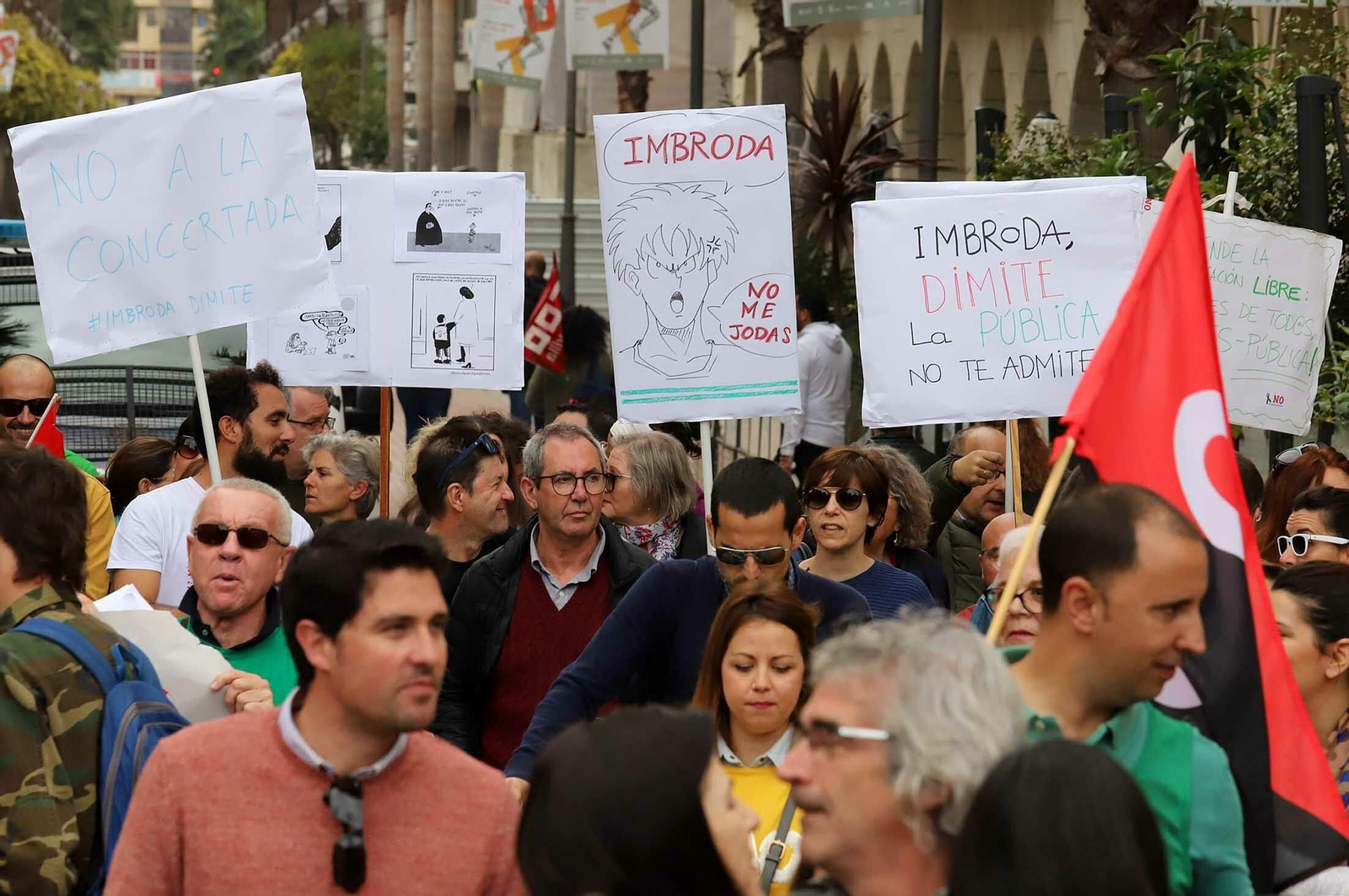Imágenes de la manifestación en defensa de la educación pública