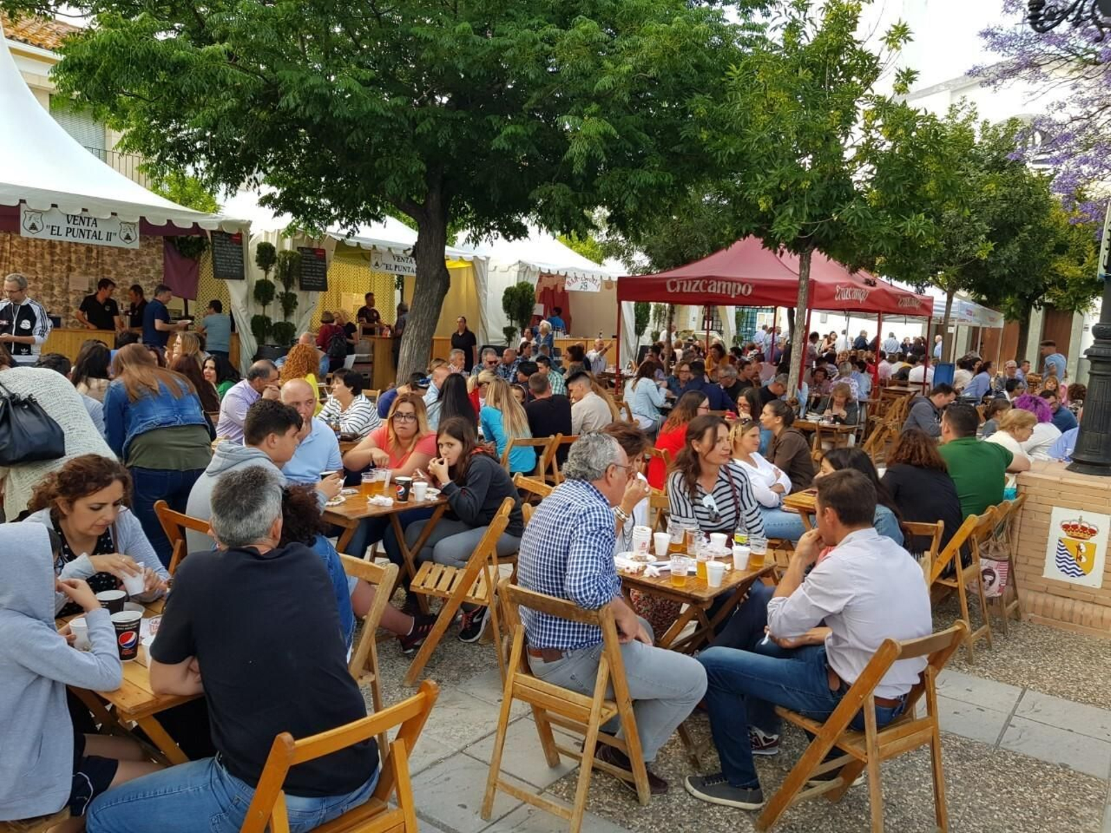 Público en una anterior edición de la Feria de la Tapa.