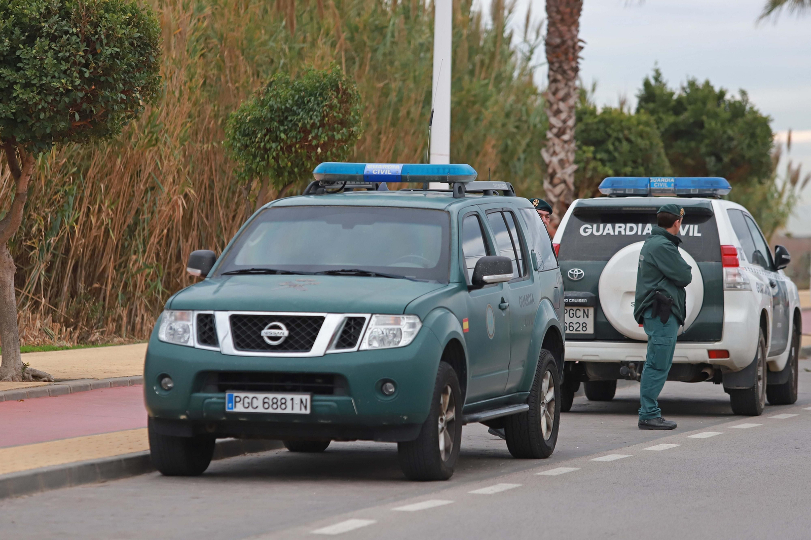 Dos coches de la Guardia Civil en una imagen de archivo.