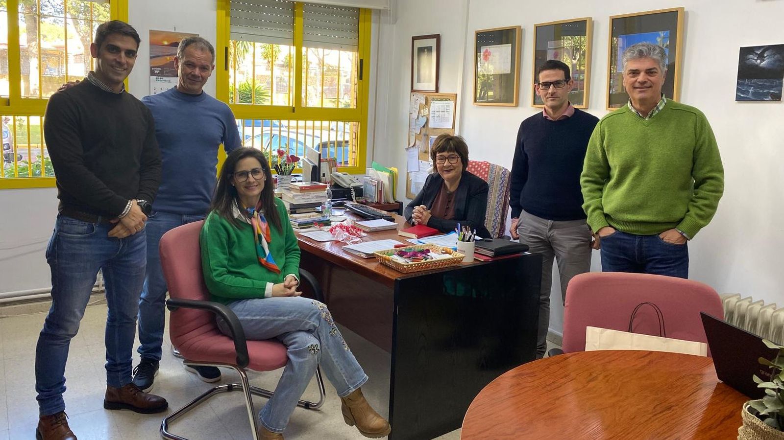 El equipo directivo del instituto, que está organizando los actos del 30 aniversario.