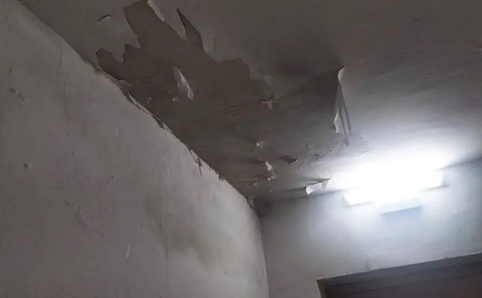 Estado del techo de la Casa de la Igualdad de Puente Genil.