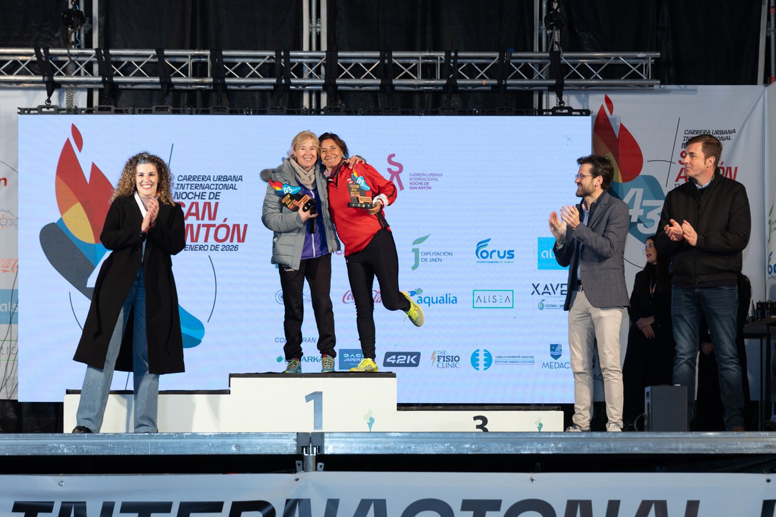 En imágenes: entrega de trofeos de todas las categorías de la Carrera de San Antón 2026