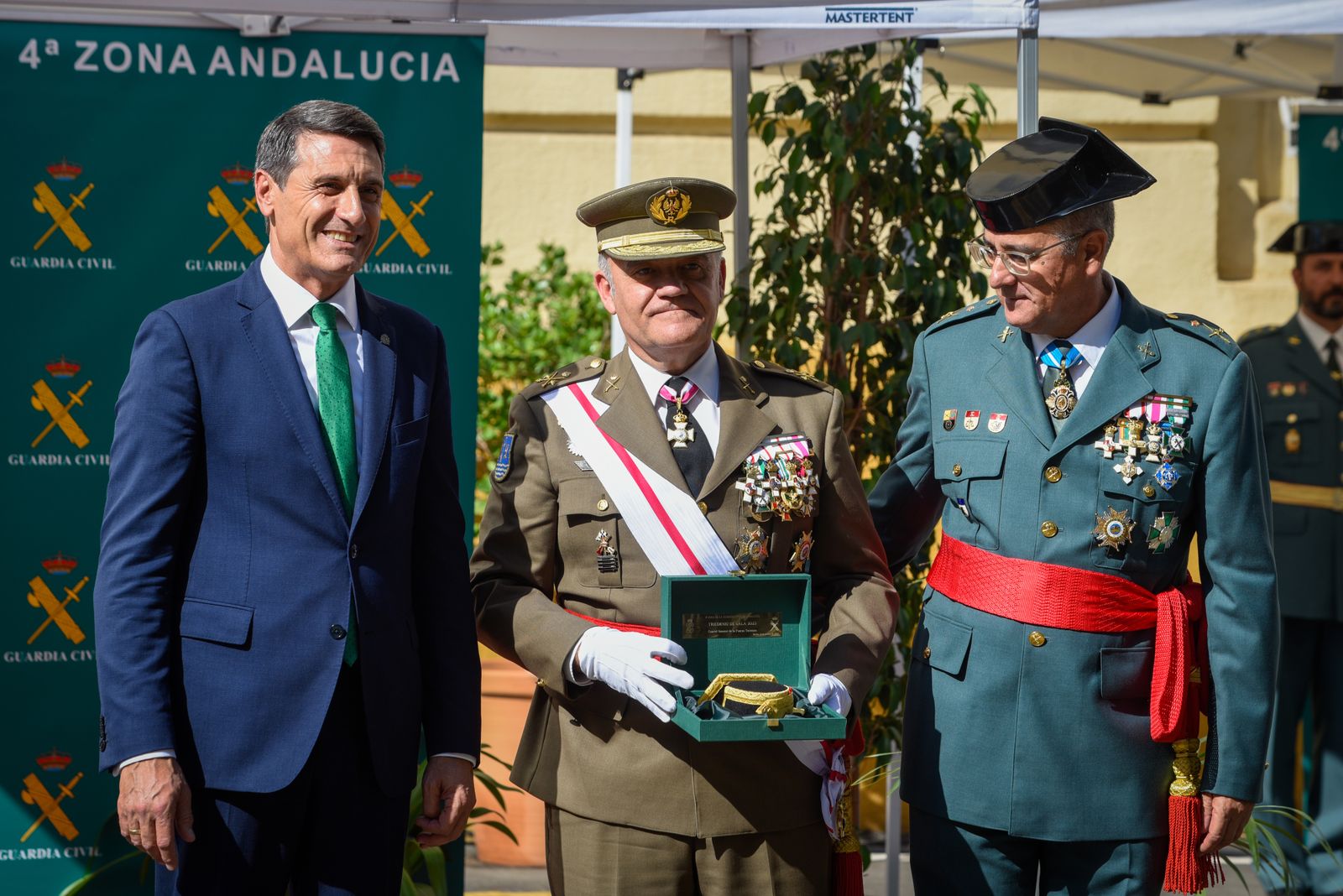 Imágenes del acto del día del Pilar de la Guardia Civil