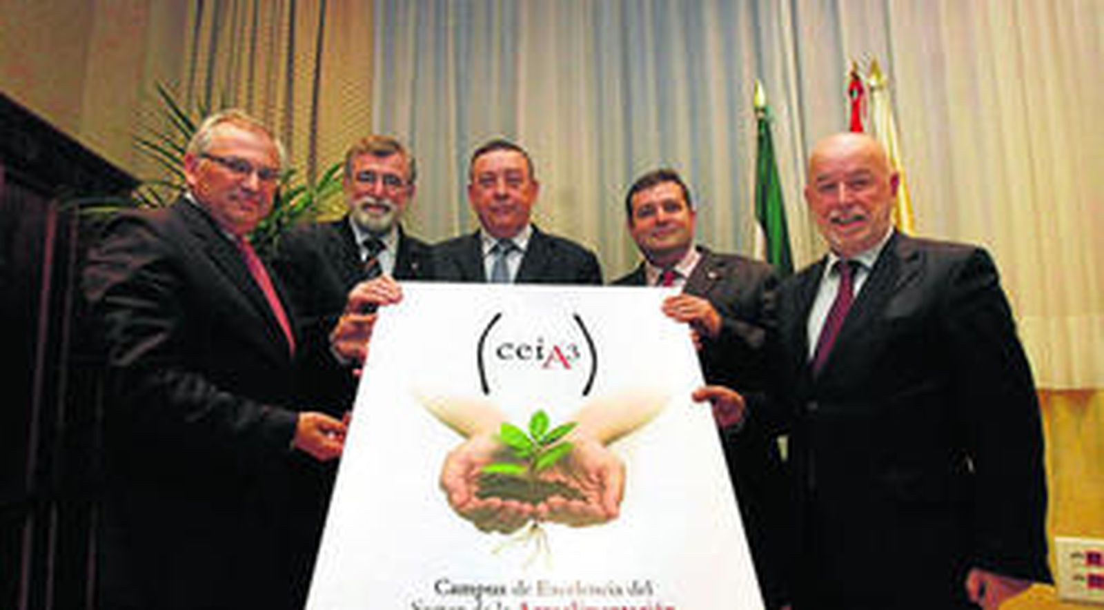 Los rectores Parras, Roldán Nogueras, Sales Martínez y Molina, ayer en el Rectorado.