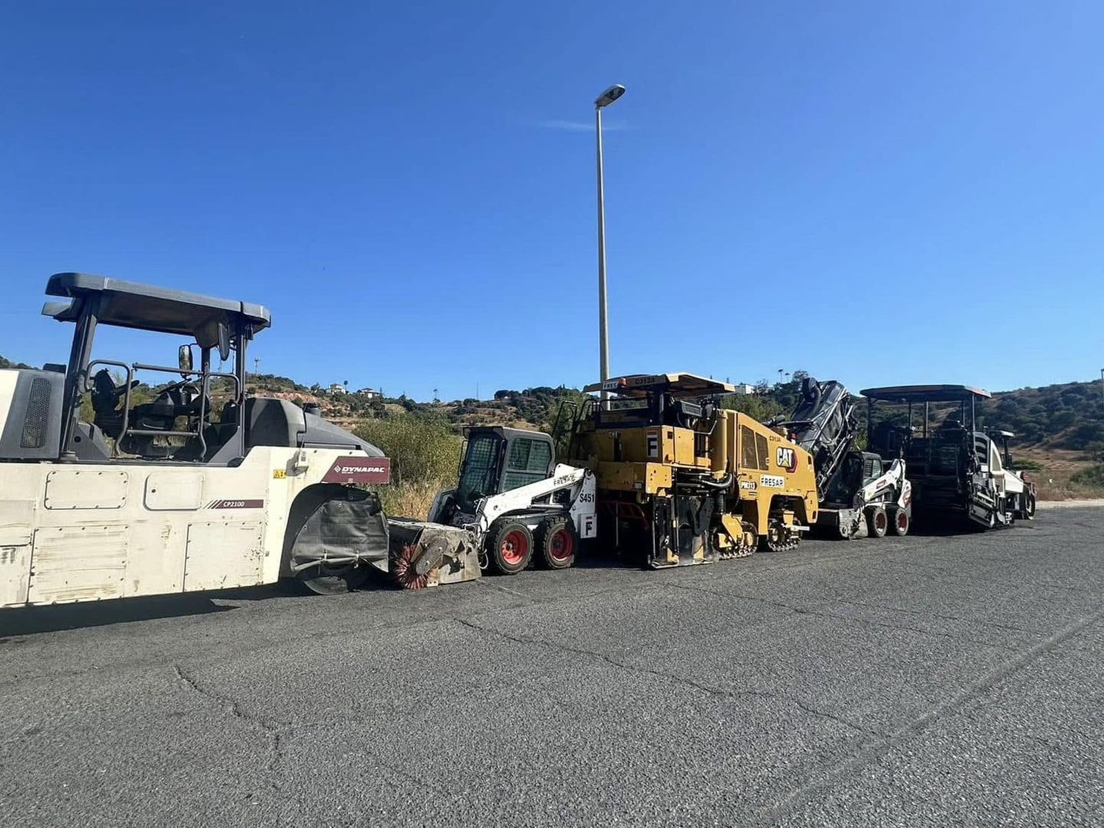 La última vez que se asfaltaron las carreteras en Ayamonte, foto de archivo