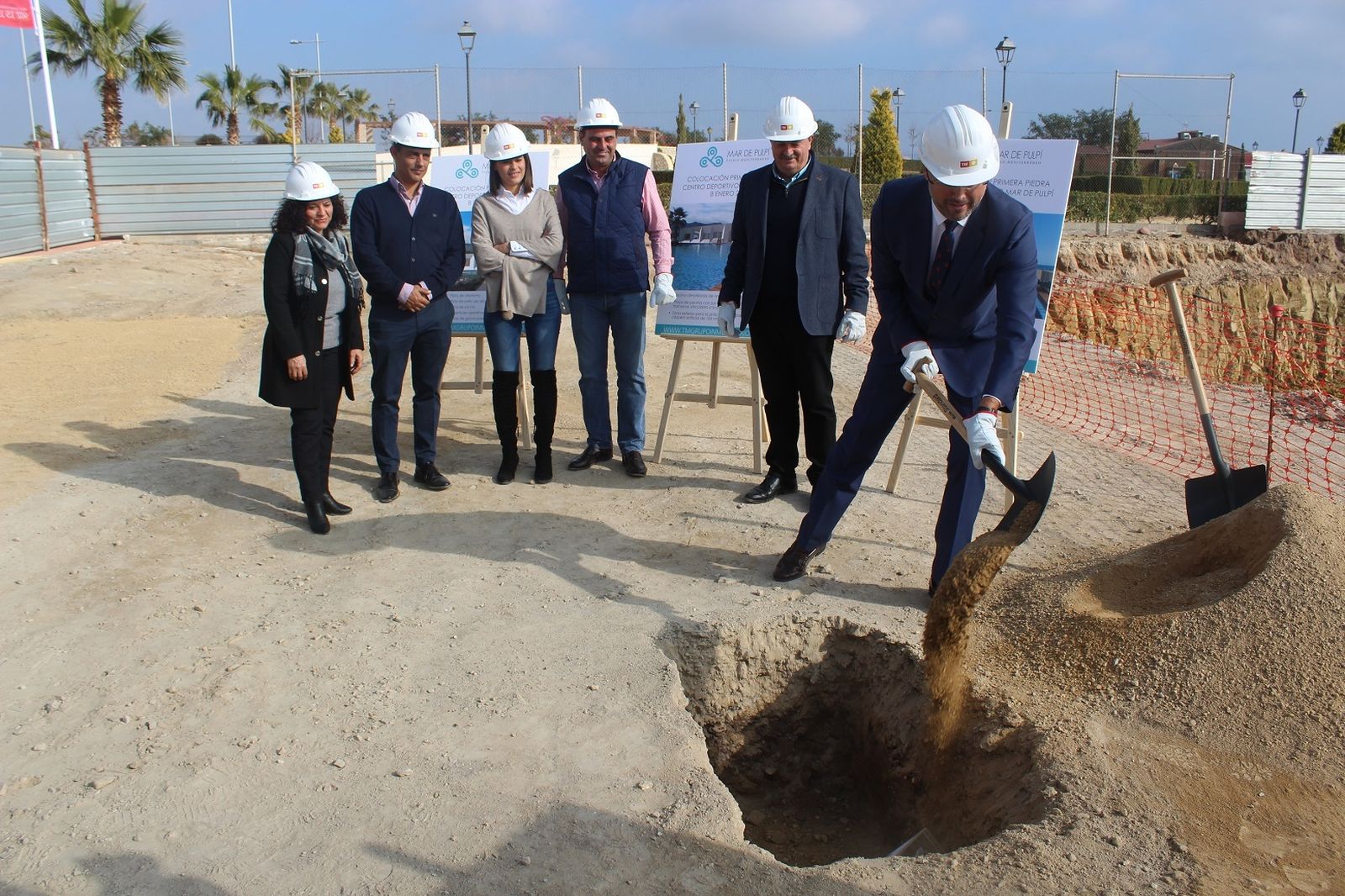 Primera piedra para el Centro Deportivo de Mar de Pulpí.