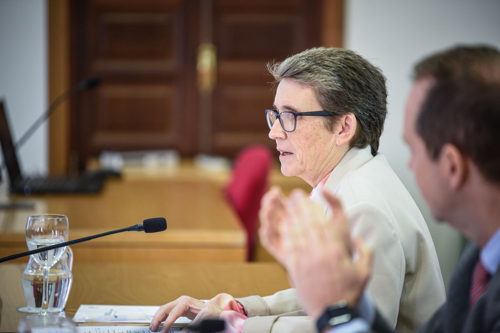 Imágenes de la conferencia  'La Rábida- ocho décadas de un sueño universitario'